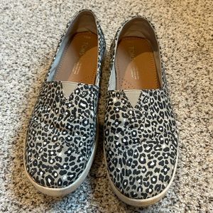 Leopard Toms